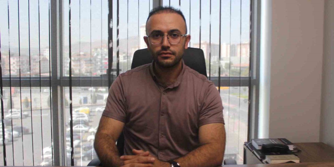 Avukata Koltuk Değnekleri İle Saldıran Kadına 9 Yıl 7 Ay Hapis Cezası