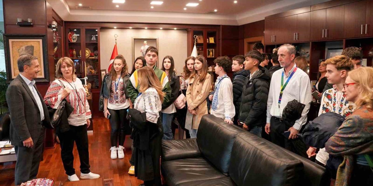 Köstenceli Öğrencilerden Başkan Ataç’a Ziyaret