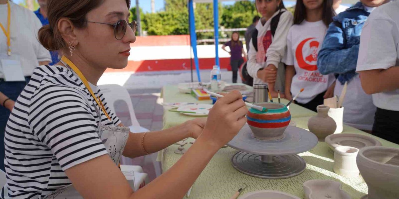 Öğrenciler, Erdemli Bilim Şenliği’nde Buluştu