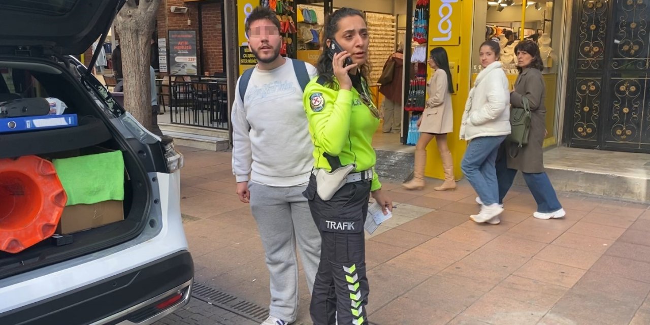 Motosikletli Ceza Yememek İçin Polisten Kaçtı, Arkasında Oturan Şahıs Muhabire Tehditler Savurdu