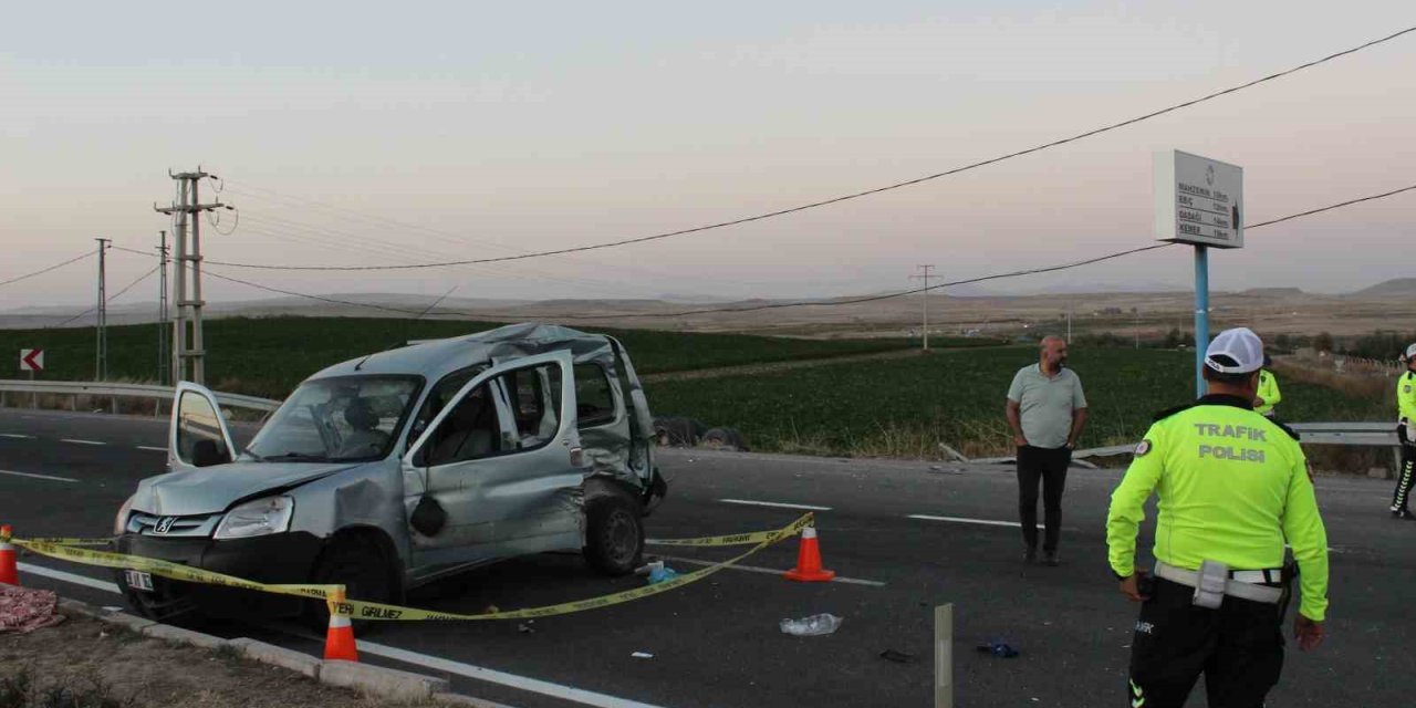 Kazada Yaralanan Cafer Öğretmen Hayatını Kaybetti
