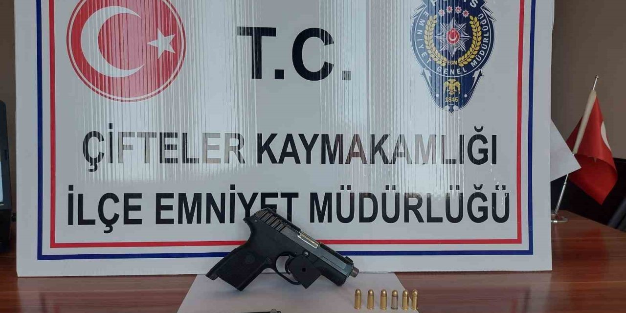 Eskişehir’de Bir Şahsı Silahla Yaralayan Şüpheli Kıskıvrak Yakalandı
