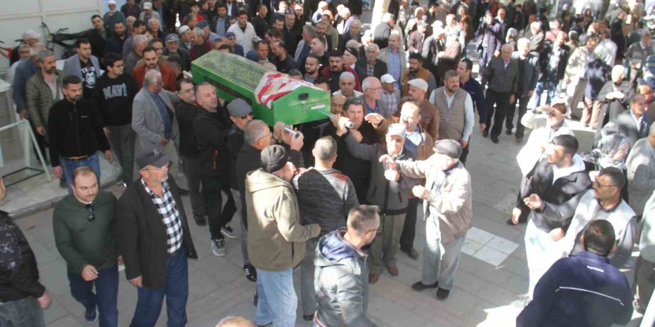 Konya’da Öğretmen Kocası Tarafından Öldürülen Öğretmene Veda