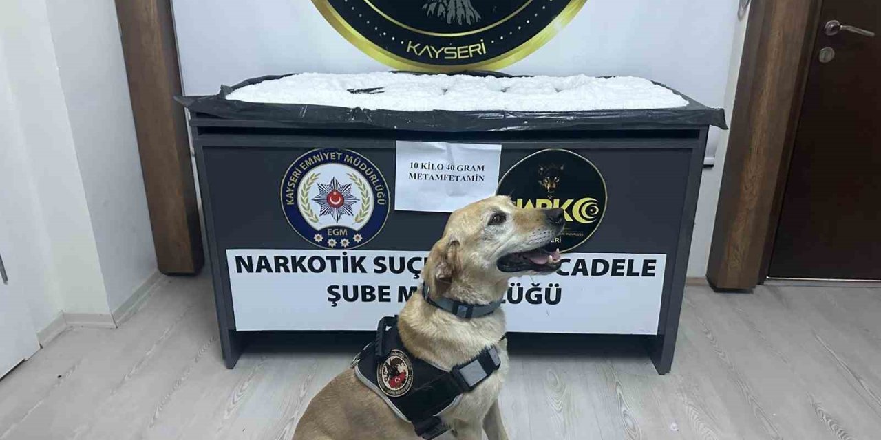 Stepne İçerisine Gizlenmiş 10 Kilo Uyuşturucu Ele Geçirildi