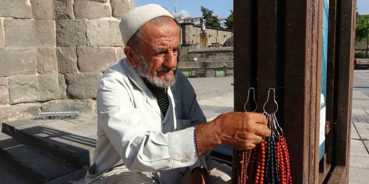 Bu Dede Emekliliğe Karşı