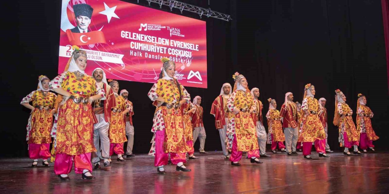 Mersin’de Cumhuriyet’in 101. Yıl Dönümü Kutlanıyor