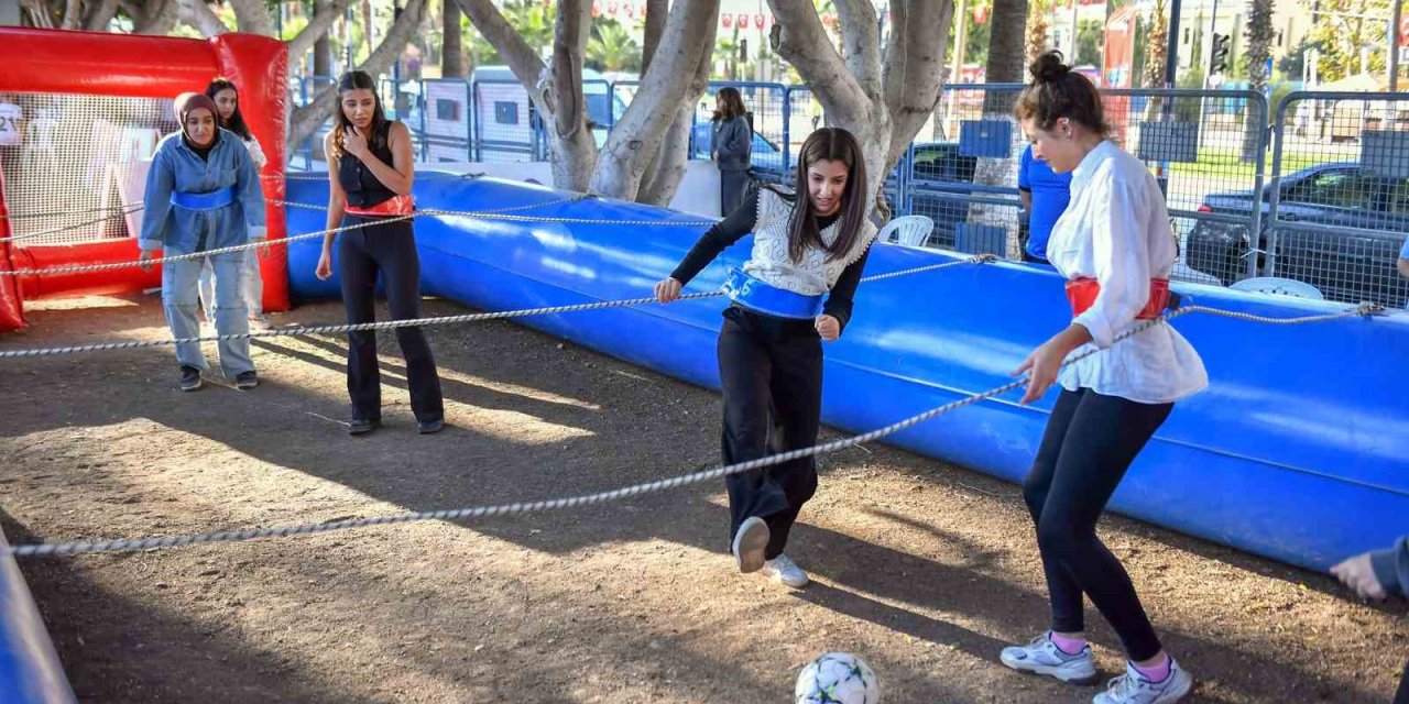 3. Mersin Gençlik Festivali Sürüyor