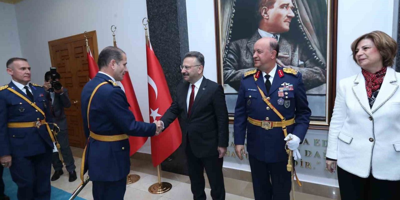 Vali Aksoy, 29 Ekim Cumhuriyet Bayramı Tebriklerini Kabul Etti