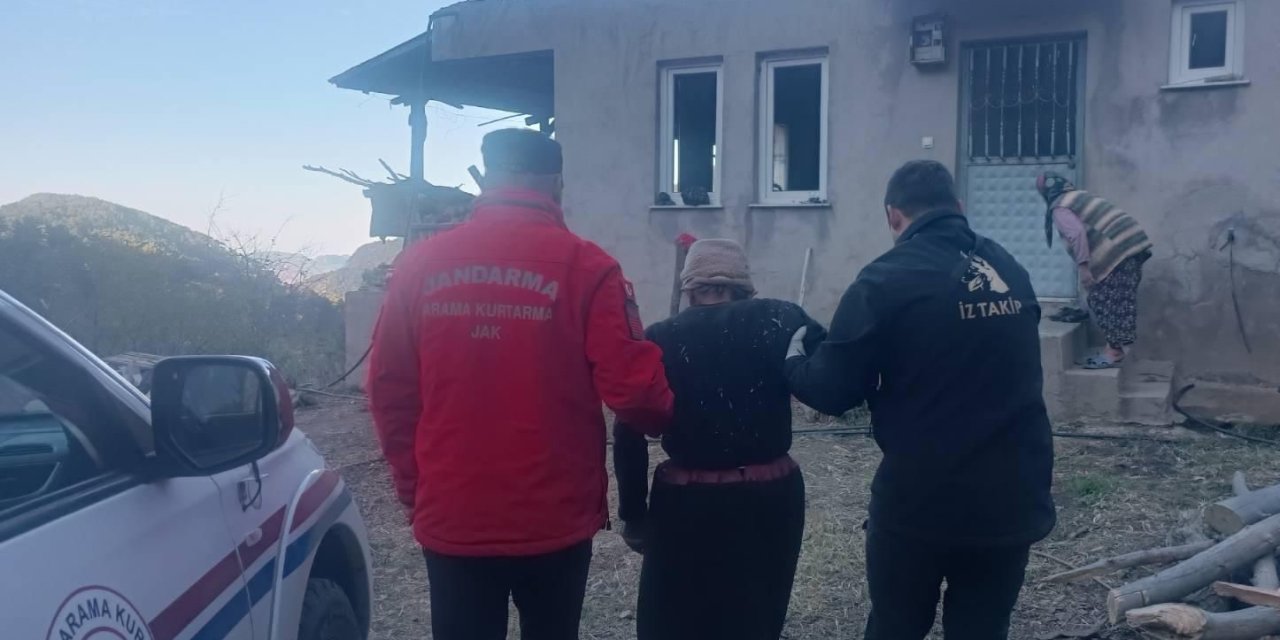 Kaybolan Alzaymır Hastası Ormanlık Alanda Bulundu