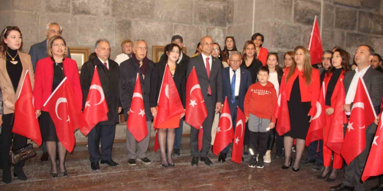 Kayserili Lider İş Kadınları’ndan Cumhuriyete Özel Sergi