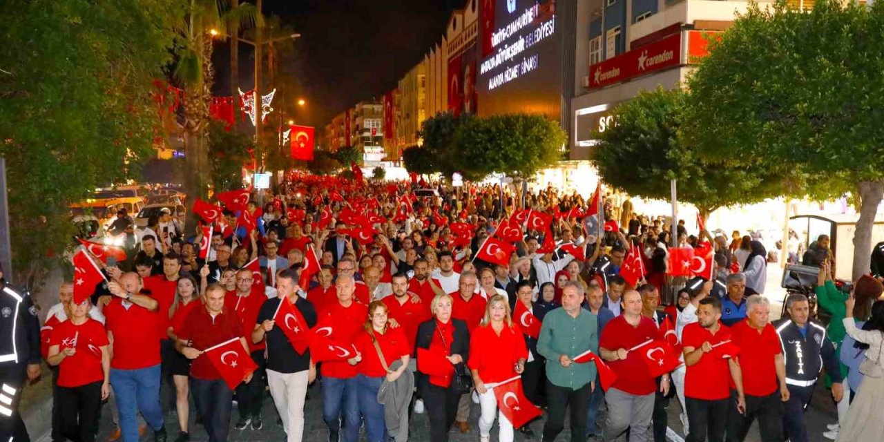 Alanya’da Cumhuriyet Bayramı’na Büyük İlgi