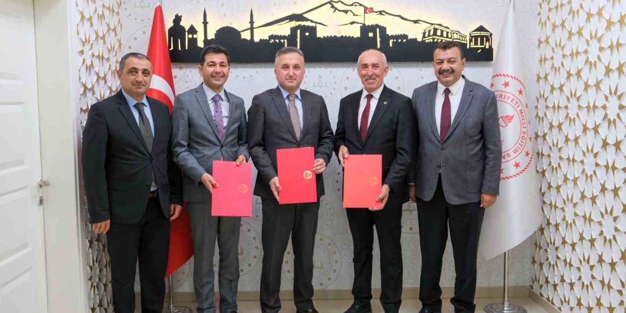 Öğrencileri Mesleğe Yönlendirecek Protokole İmza Atıldı