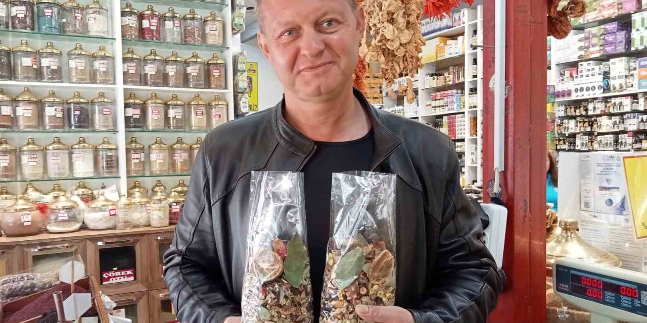 Mevsim Geçişlerinde Pekmez Ve Bitkisel Çay Tüketimi Tavsiyesi