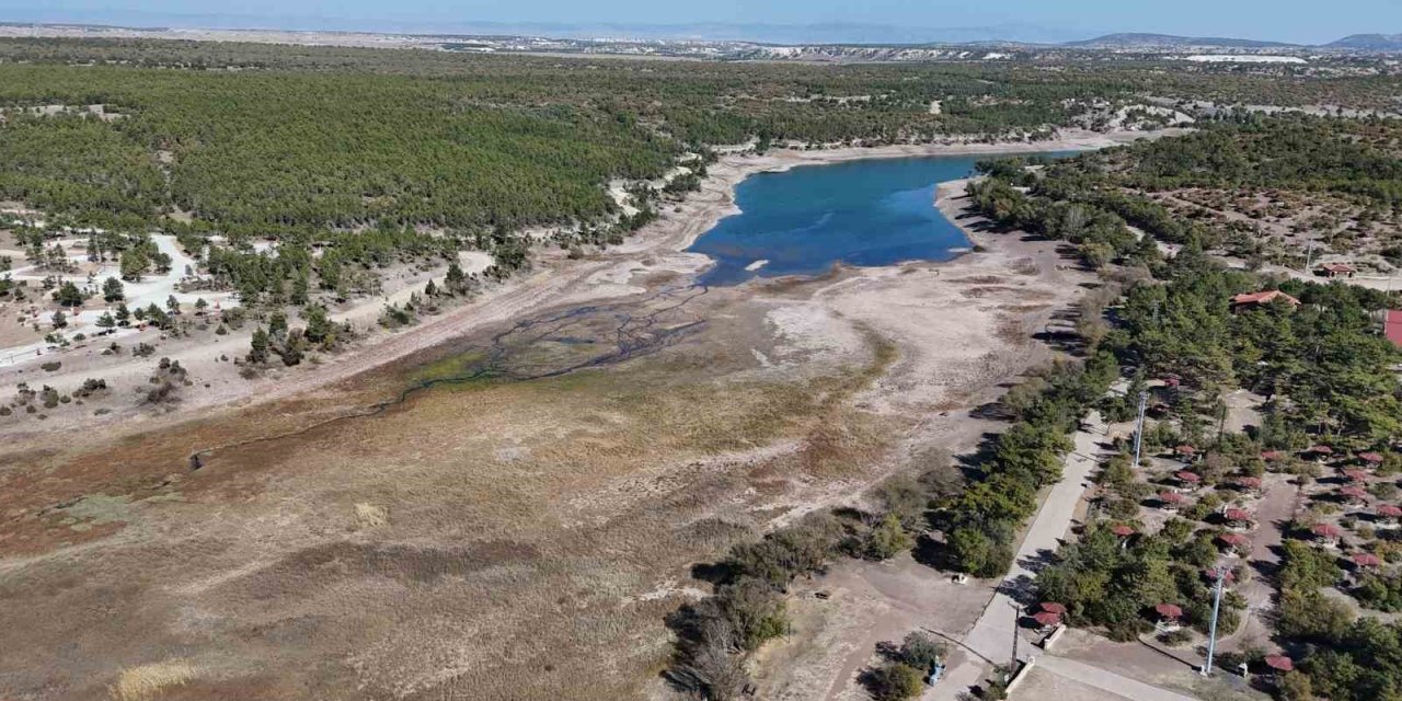 Musaözü Göleti’ndeki Kuraklık Çiftçiyi Korkutuyor