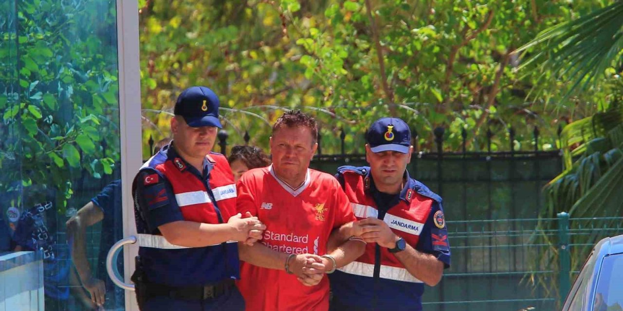 Antalya’da Anne Ve Oğlunun Öldürüldüğü Çifte Cinayette Kan Donduran Detaylar Ortaya Çıktı