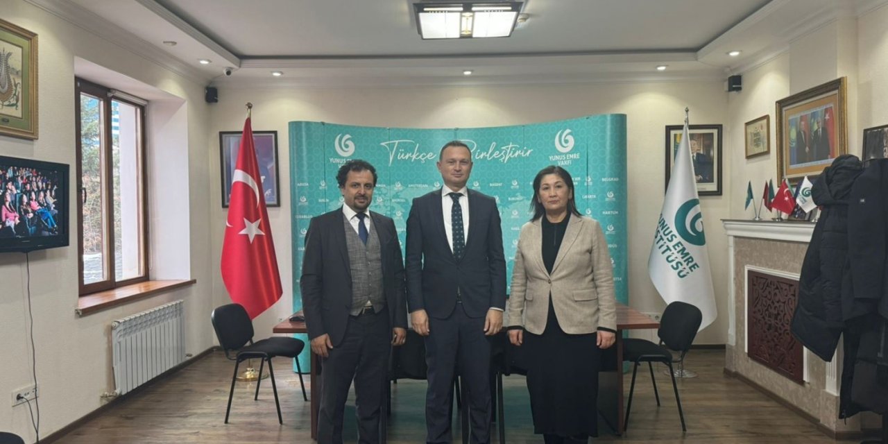 Kazakistan’da Anadolu Üniversitesi Açıköğretim Sistemi Tanıtıldı