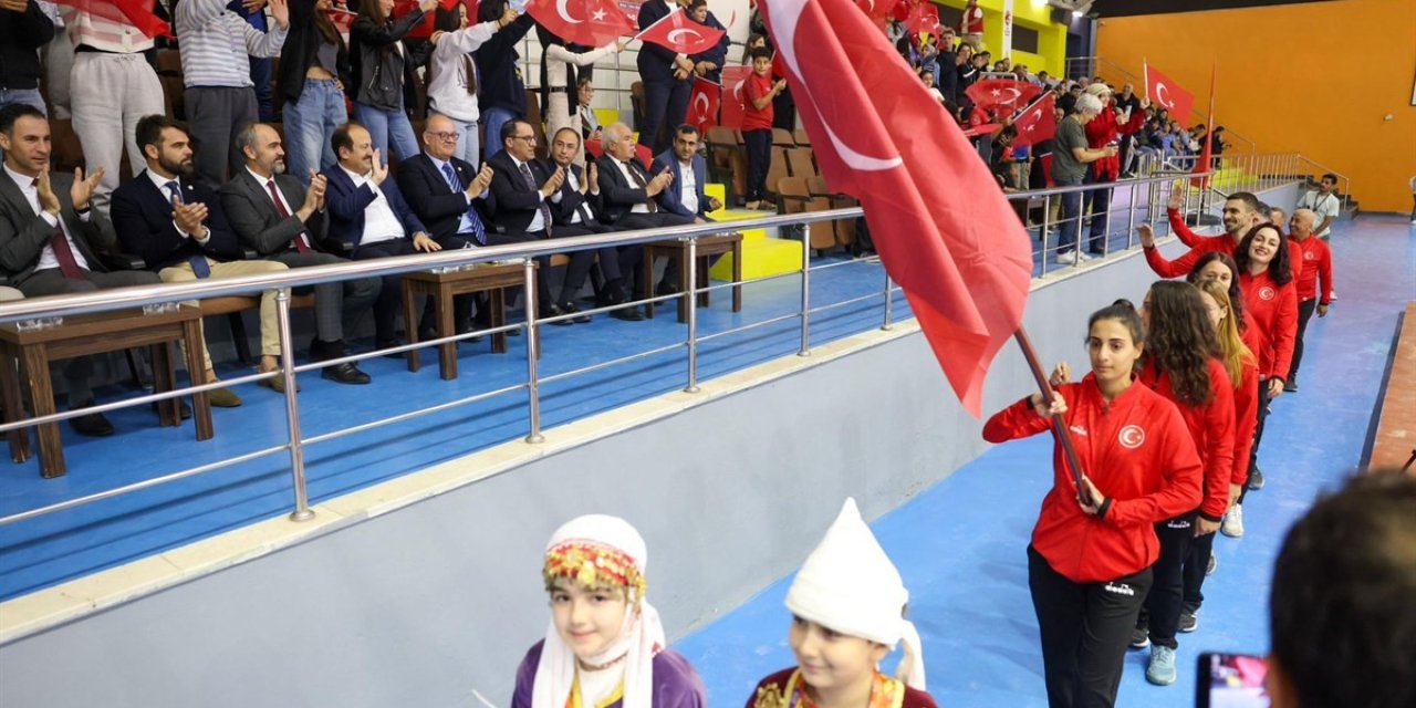 Avrupa Kadınlar Volo Şampiyonası, Mersin’de Başladı