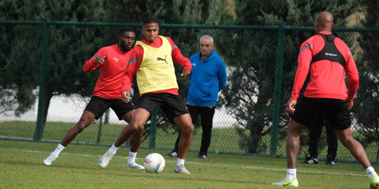 Hatayspor, Eyüpspor Maçına İstanbul’da Hazırlanıyor