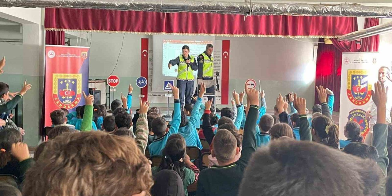 Jandarmanın ’trafik Dedektifleri’ Projesi Eğitimleri Devam Ediyor