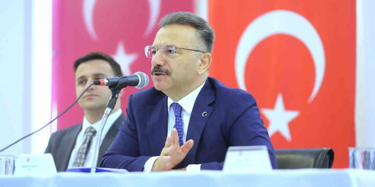 Vali Aksoy’un Katılımı İle Seyitgazi İlçesinde Muhtarlar Toplantısı Yapıldı