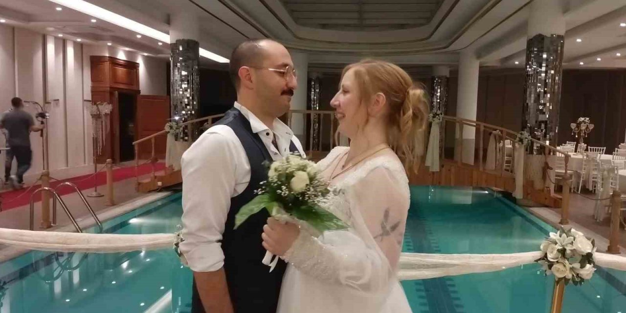 Danimarkalı Geline Türk Usulü Düğün