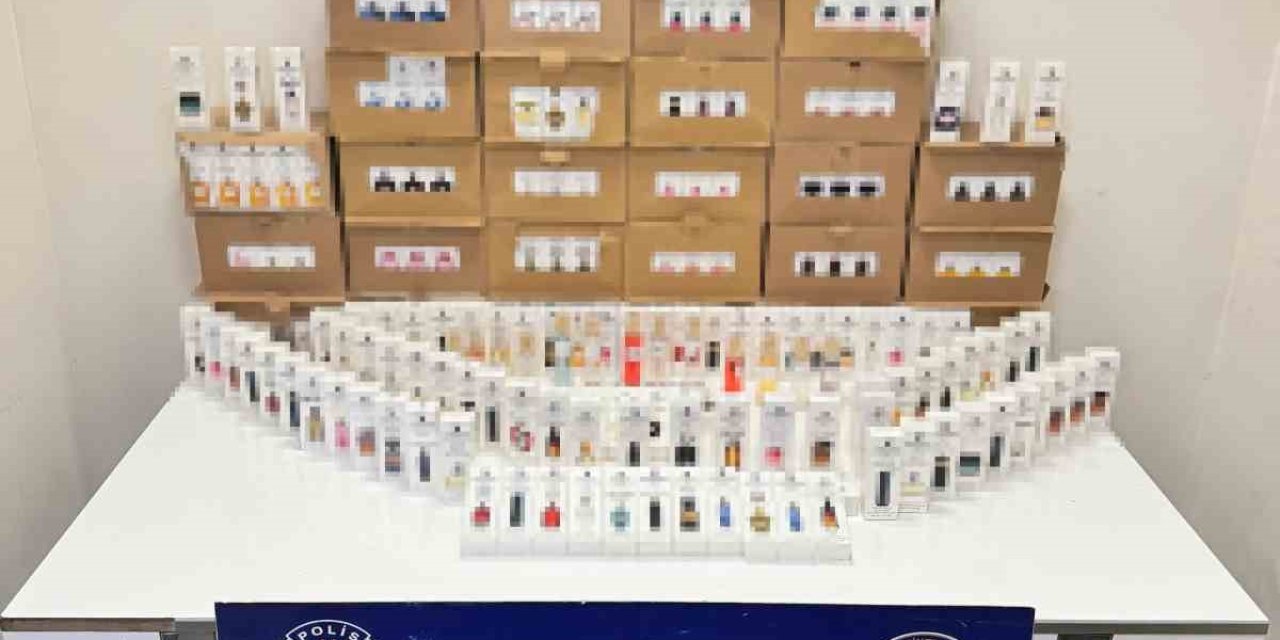 Antalya’da 2 Milyon Lira Değerinde Kaçak Parfüm Ele Geçirildi