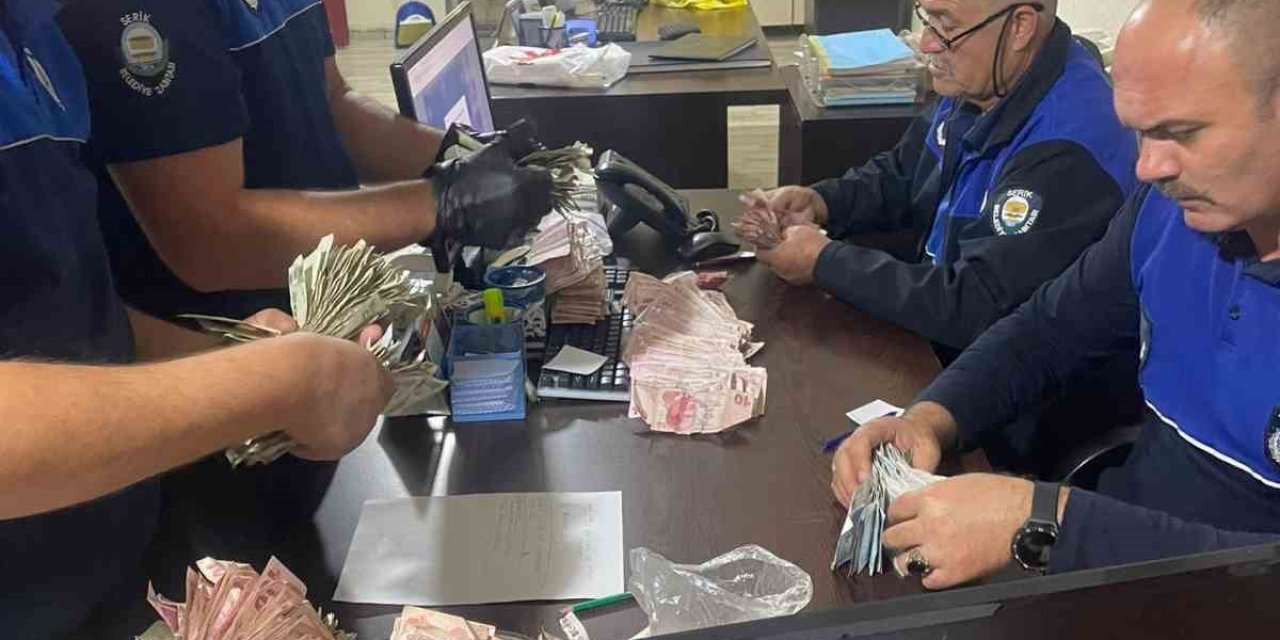 Antalya’da Dilenciden Bir Günde Rekor Hasılat: 24 Bin 500 Lira