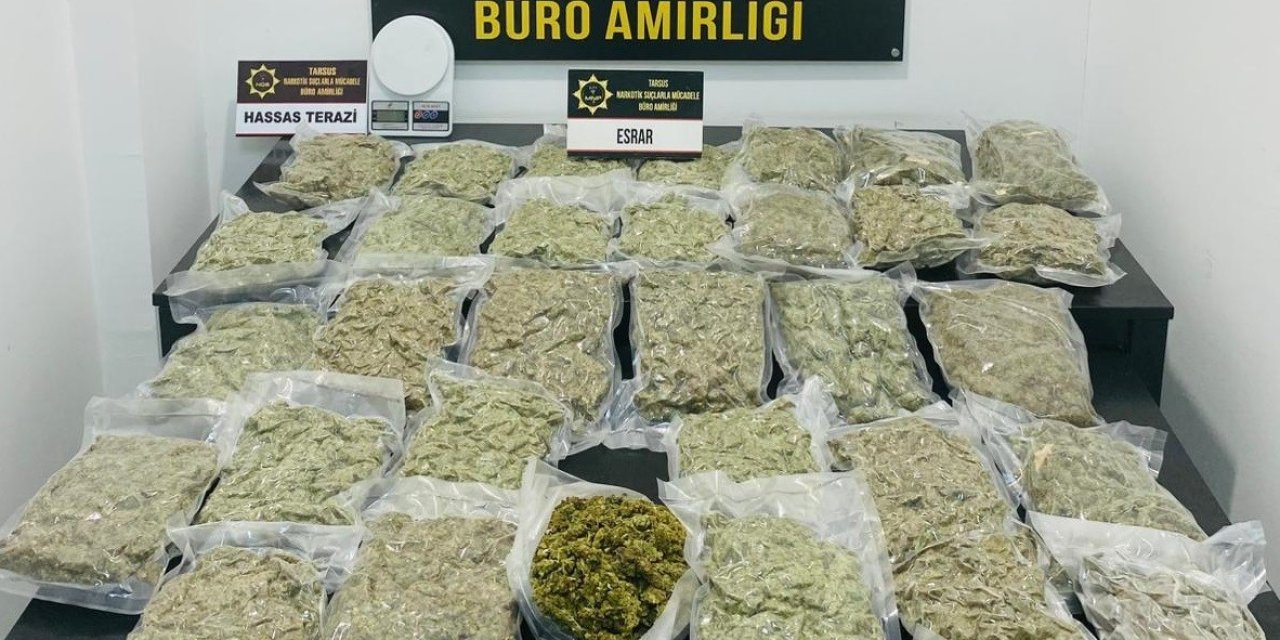 Zehir Tacirlerine Operasyon Valizlerde Kilolarca Uyuşturucu Ele Geçirildi: 5 Gözaltı