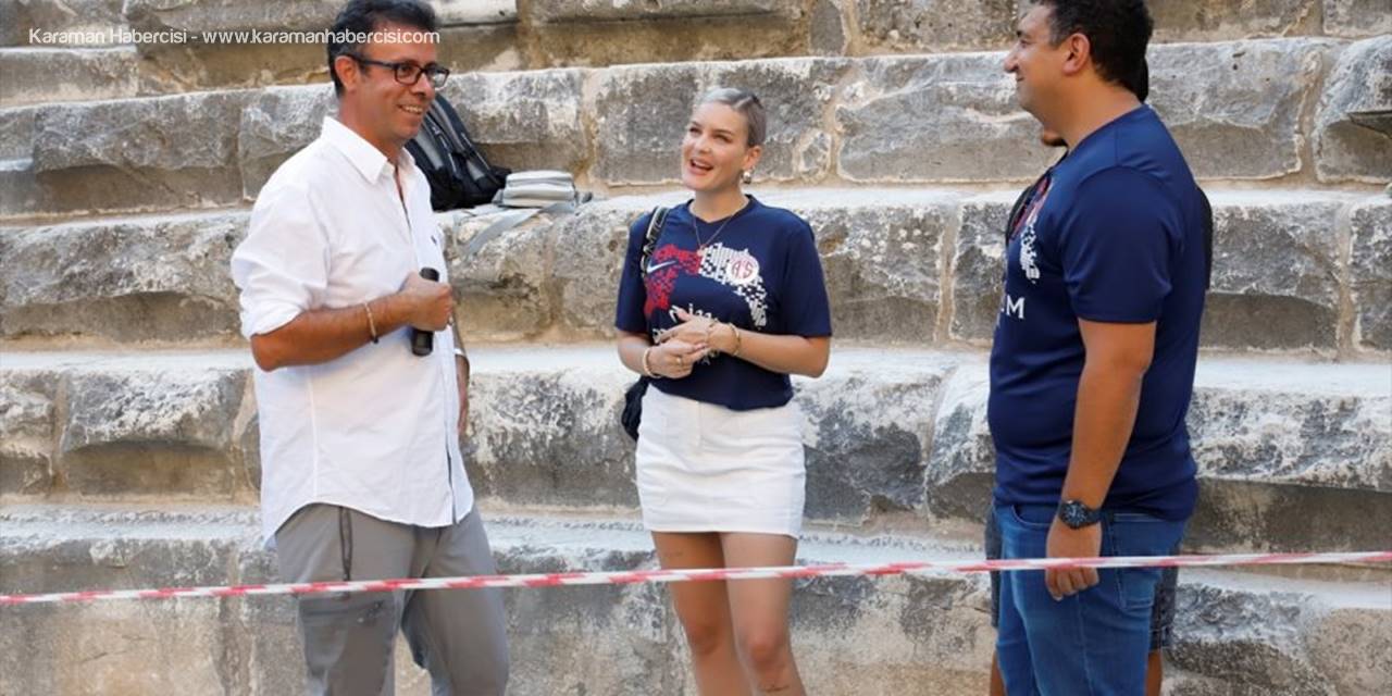 İngiliz Şarkıcı Anne Marie Antalya'da