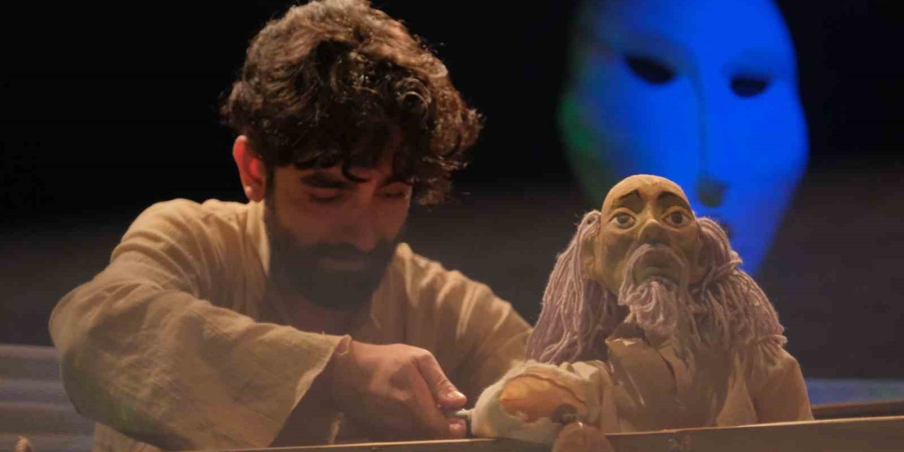 ‘yaşlı Adam Ve Deniz’ Adanalı Tiyatroseverlerle Buluştu