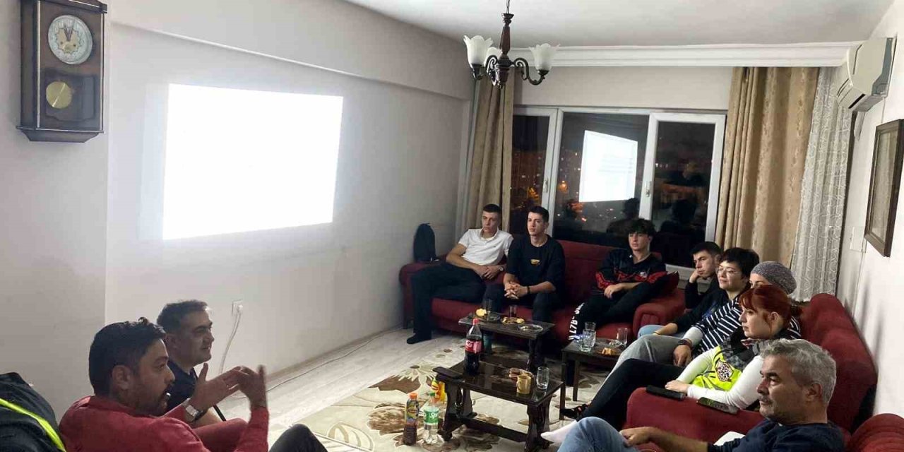 Motosikletlilerin Karıştığı Kazaların Azaltılması İçin Eğitim Güvenli Sürüş Eğitimi Verdiler