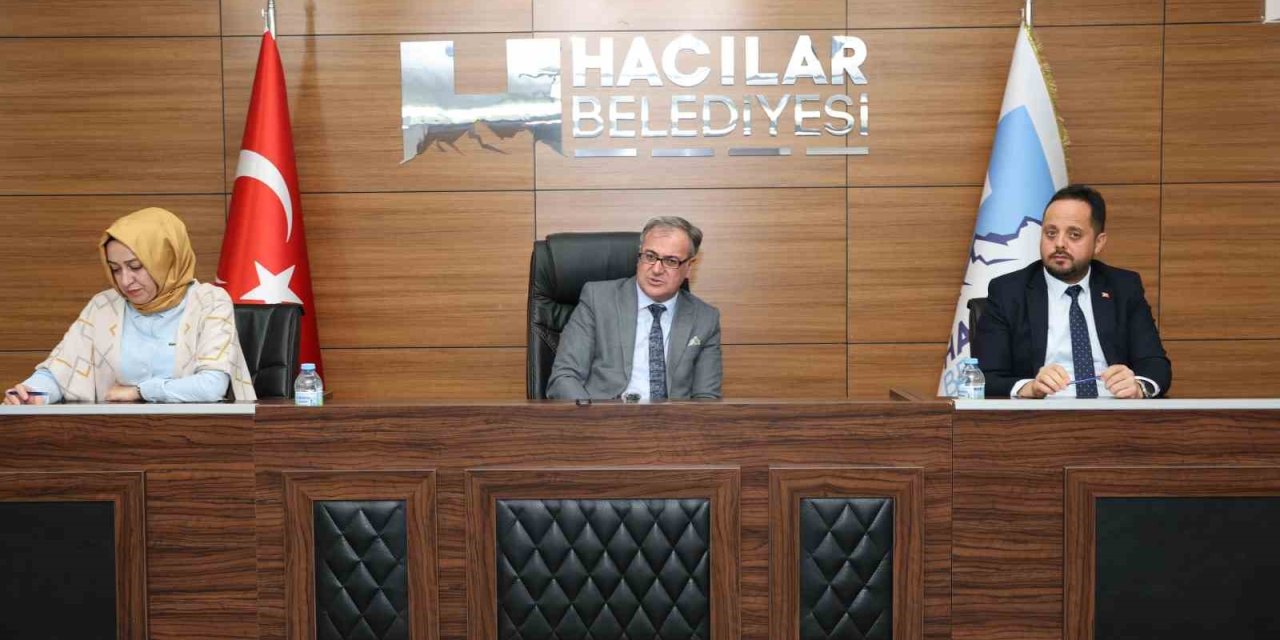 Başkan Özdoğan: "hacılar’ı Kışa Hazır Hale Getiriyoruz"