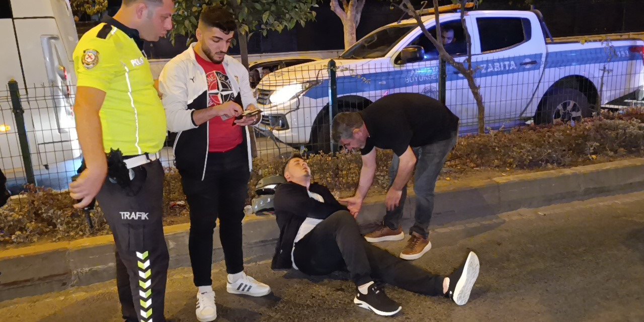 Aniden Şerit Değiştiren Otomobile Arkadan Çarptı: 1 Yaralı