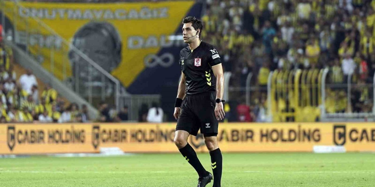 Kasımpaşa-kayserispor Maçını Mehmet Türkmen Yönetecek