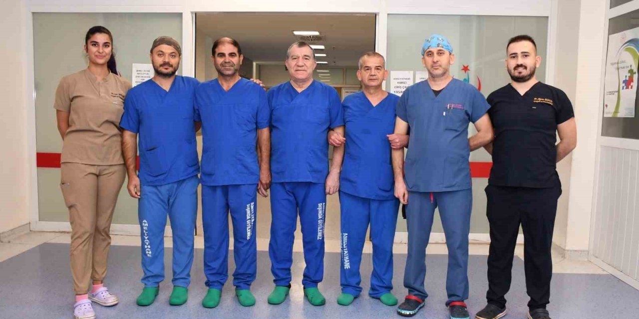 Dünyaca Ünlü Ortopedi Hekiminden Alanya’da 5 Başarılı Operasyon