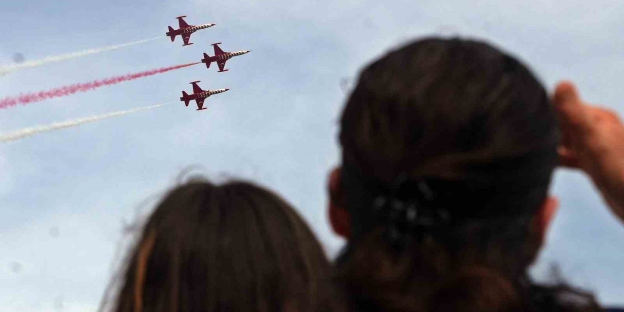 Türk Yıldızları Antalya’da Ata’ya Saygı İçin Uçacak