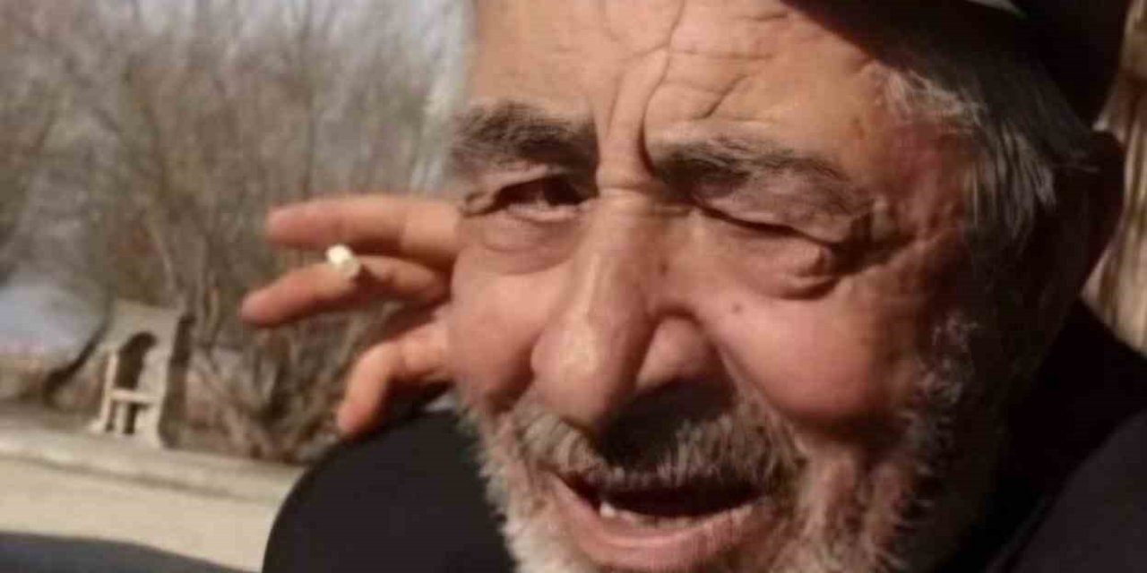 Yangında Dumandan Etkilenen Yaşlı Adam Öldü