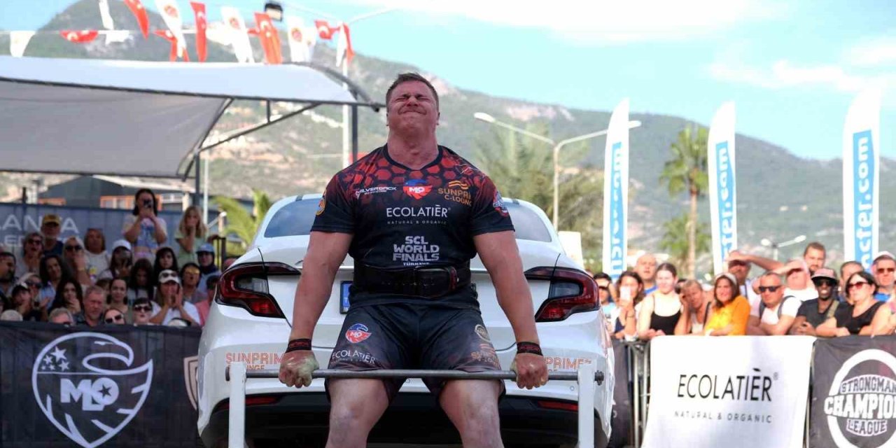 Dünyanın En Güçlü Adamları Alanya’da Hünerlerini Sergiledi