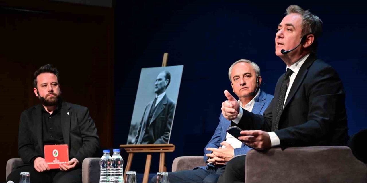 Kepez Forum’da Sinan Meydan İle Atatürk, Kadın Ve Çocuk Söyleşisi