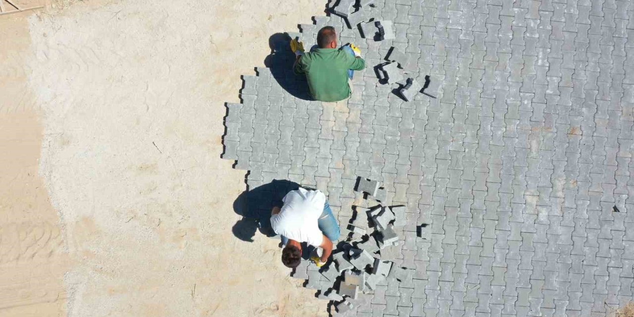 17 Kırsal Mahalleye 50 Bin Metrekarelik Kilitli Parke Yatırımı