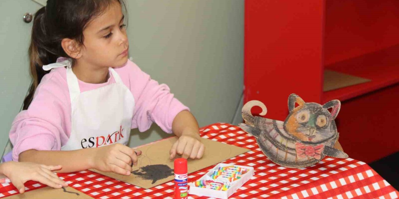 Espark Avm’de Çocuklar Eğlenirken, Ebeveynler Bilinçleniyor