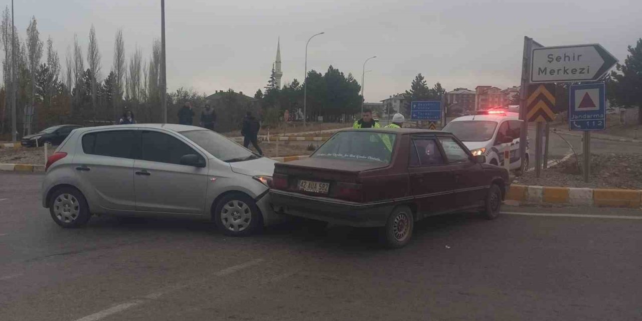 Seydişehir’de Trafik Kazası: 2 Yaralı