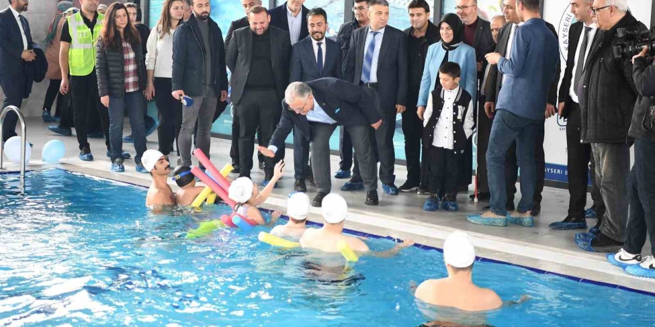 Başkan Büyükkılıç: "kayseri’ye Engelsiz Havuz Kazandırdık"