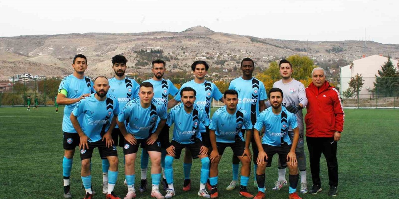 Döğergücü Fk Kayıpsız İlerliyor