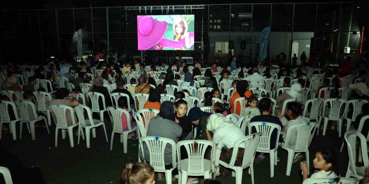 Akdeniz Belediyesinden Çocuklara Tatil Hediyesi