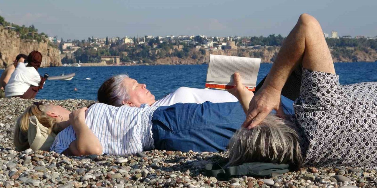 Antalya’da Kar Manzaralı Deniz Keyfi