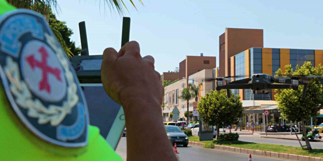Antalya’da 15 Günde 7 Bin 746 Araç Ve Sürücüye Trafik Cezası