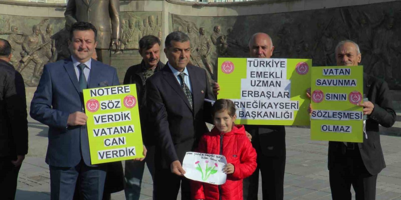 Uzman Çavuşlar Haklarının İyileştirilmesini İstiyor