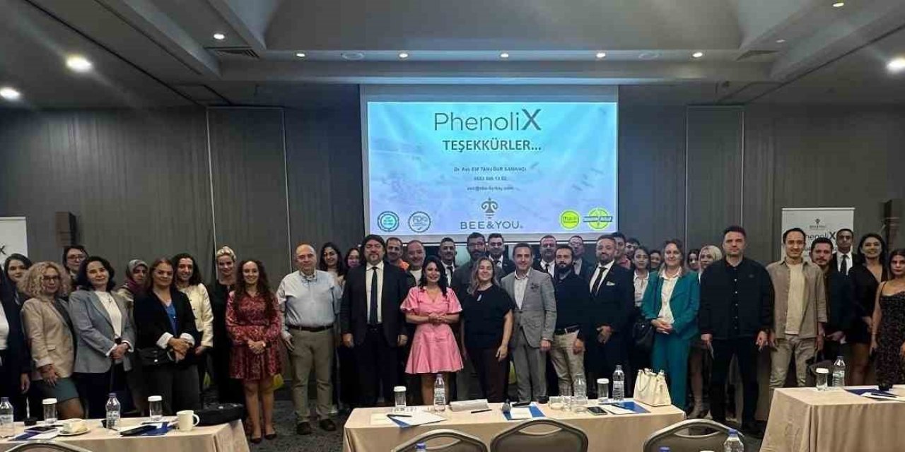 Doktor Ve Eczacılar Propolis İçin Buluştu