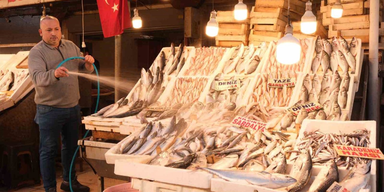 Mersin’de Dev Balık Bin 500 Liradan Alıcı Buldu